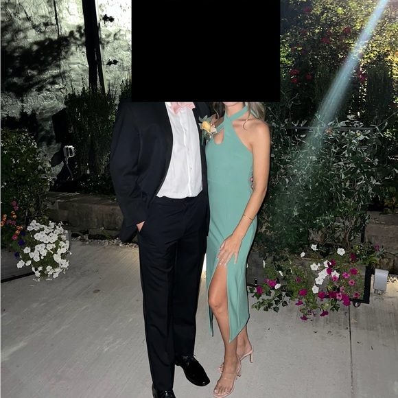 Abercrombie & Fitch Green Keyhole Halter Maxi/Midi Slit Dress - Picture 2 of 4